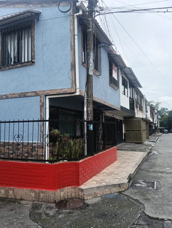 WhatsApp Image 2026-02-25 at 18.16.59 (2) Casa 108m² Las Américas