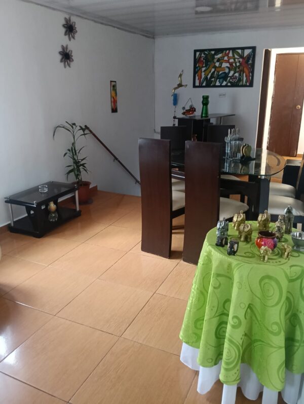 WhatsApp Image 2026-02-25 at 18.18.24 Casa 108m² Las Américas
